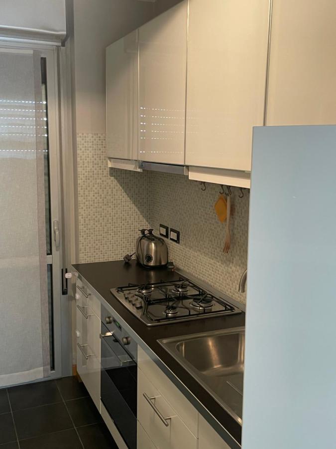 Apartamento House Promenade Santa Giulia Milán Exterior foto